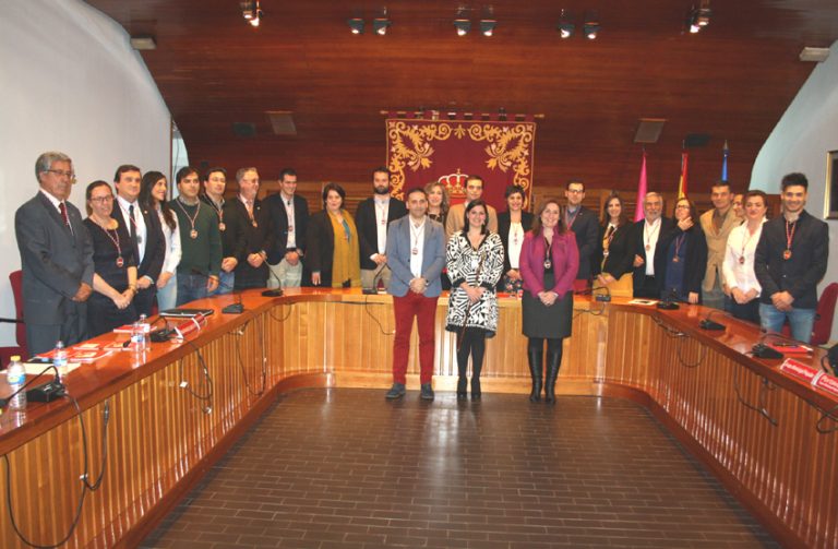 Todo preparado para el gran domingo de elecciones en Puertollano