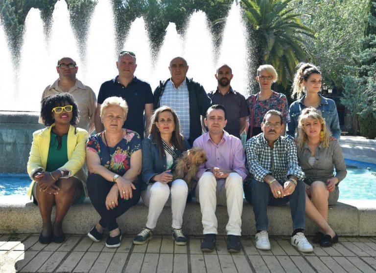 Vecinos de Puertollano «no tiene constancia» de abandonos y achaca la información a «artimañas» electorales