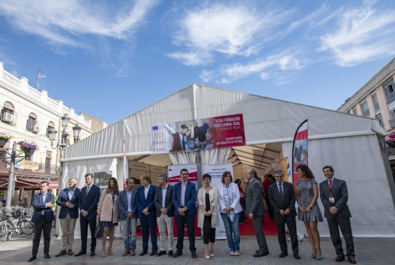 El Gobierno de Castilla-La Mancha impulsa la FP Dual por la alta capacidad de empleabilidad de su alumnado