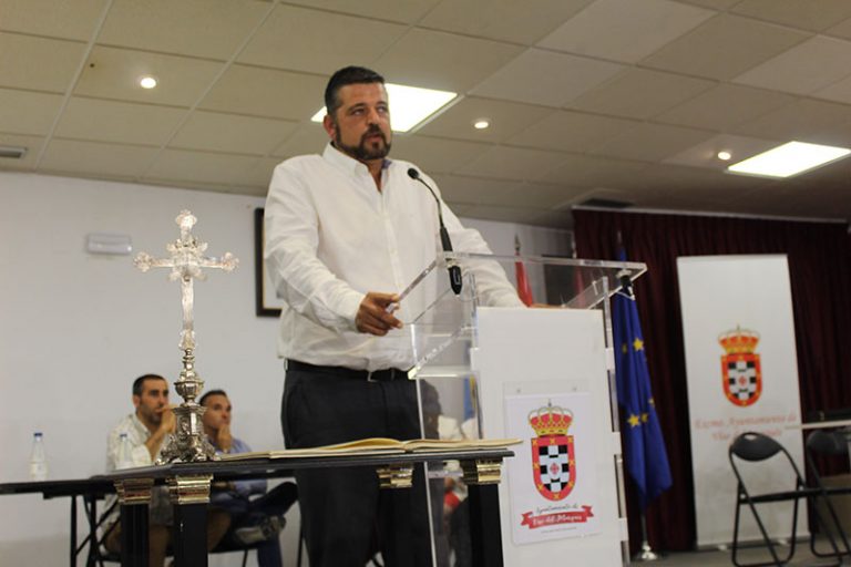 El ‘popular’ José Calzada toma posesión como nuevo alcalde de Viso del Marqués, con el apoyo de Cs y UdCa