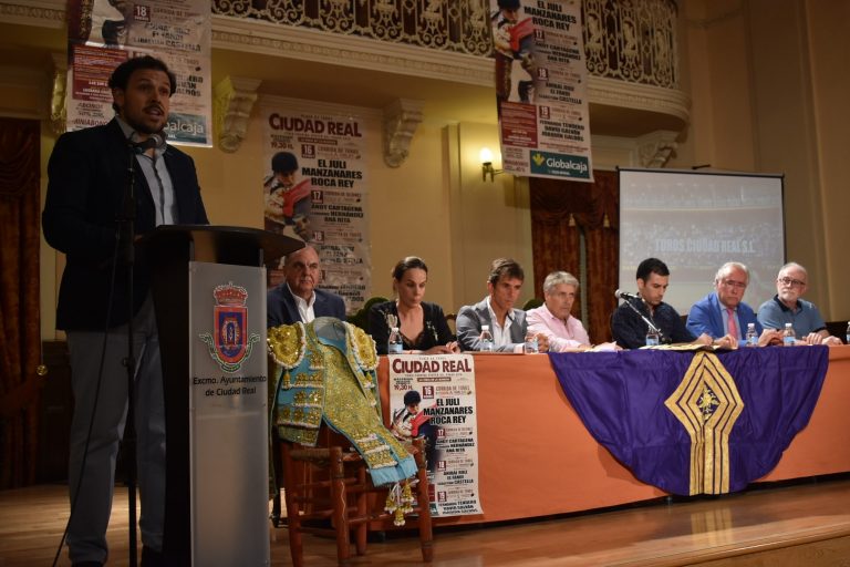 Presentada la Feria Taurina 2019 que tendrá el festejo con El Juli, Manzanares y Roca Rey como plato fuerte