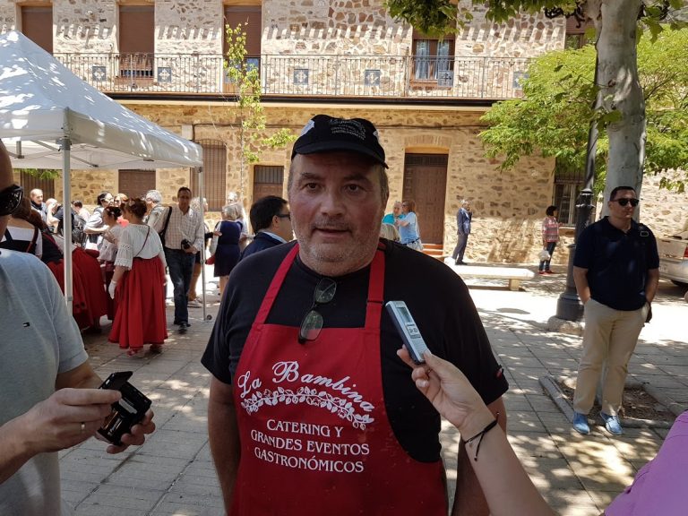 El cocinero castellonense Jorge Pérez Bayo guisará el Santo Voto de Puertollano y repartirá el pan por 35.193 euros