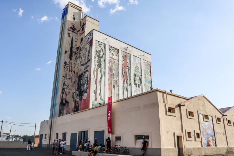 Teatro en el silo manchego