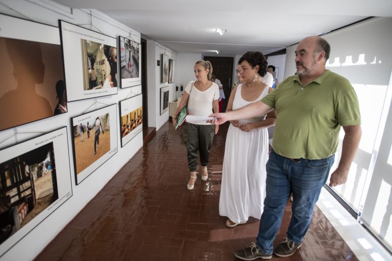 Ciudad Real: El Museo Lopez-Villaseñor acoge una exposición  fotográfica sobre la trata de seres humanos
