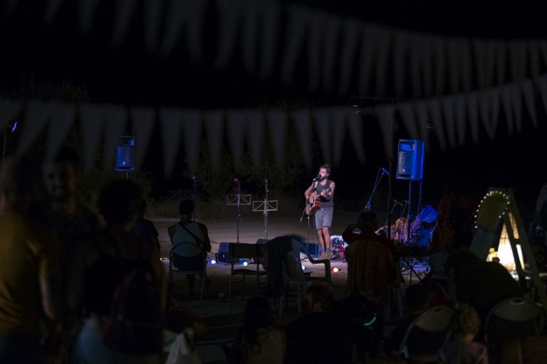 III Somormujo: Noche de ensoñación al abrigo del Vicario