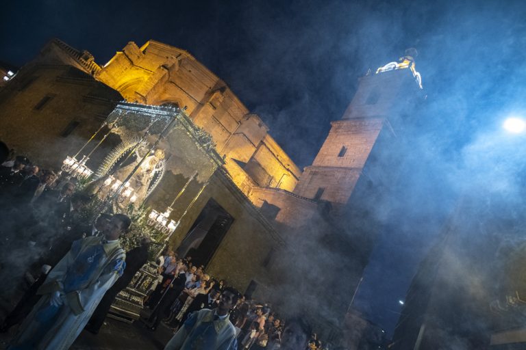 Ciudad Real: Miles de personas acompañan en procesión a la Virgen del Prado