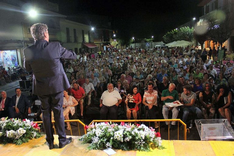 Villarrubia de los Ojos se vuelca en el homenaje a todos los hombres y mujeres que viajan a Madrid para trabajar cada día