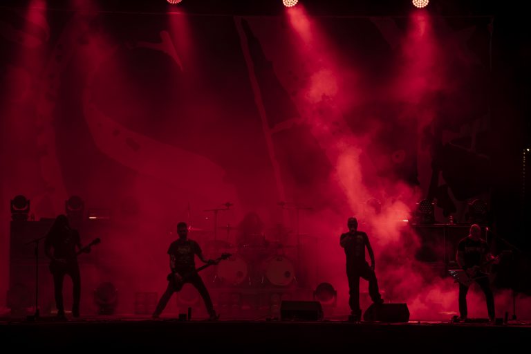 Soziedad Alkoholika reparte tralla en el Muxismo Rock