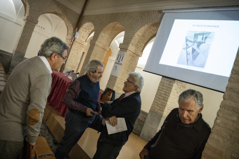 Vídeo: ‘El centenario de la Bauhaus’, conferencia de José Rivero