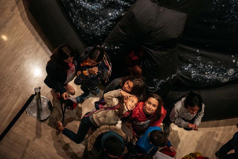 El planetario y el ciclo de cine de la Semana de la Ciencia y la Energía de Repsol y su Fundación nos lleva a las estrellas