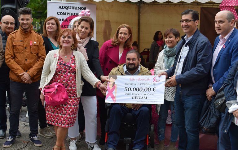 Puertollano dona 50.000 euros para la investigación del cáncer de mama