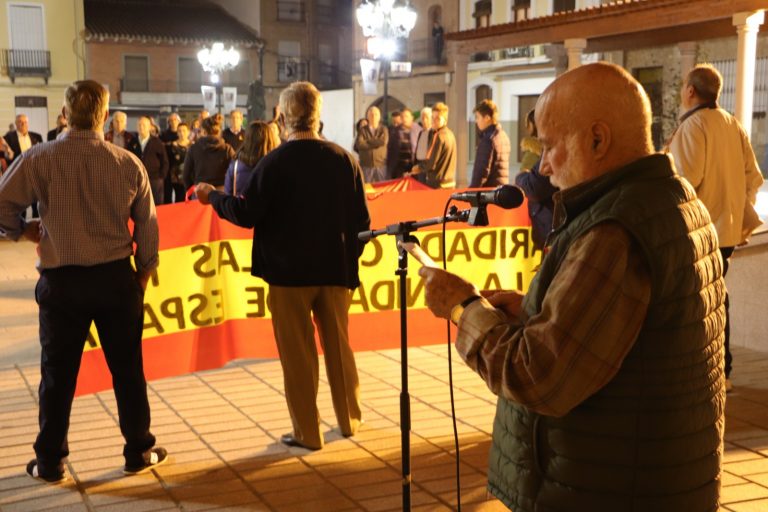 Un vecino convoca una manifestación en Almodóvar en apoyo a las fuerzas y cuerpos de seguridad que están actuando en Cataluña