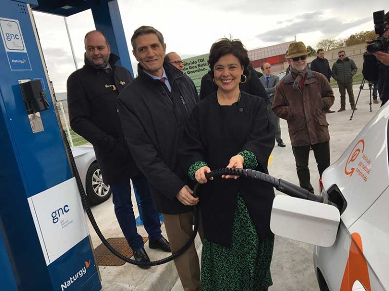 Naturgy y AISA inauguran la primera estación de carga de gas natural para vehículos de Ciudad Real