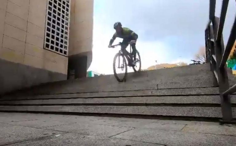 Puertollano acoge este domingo la espectacular II Copa Navidad de ciclismo