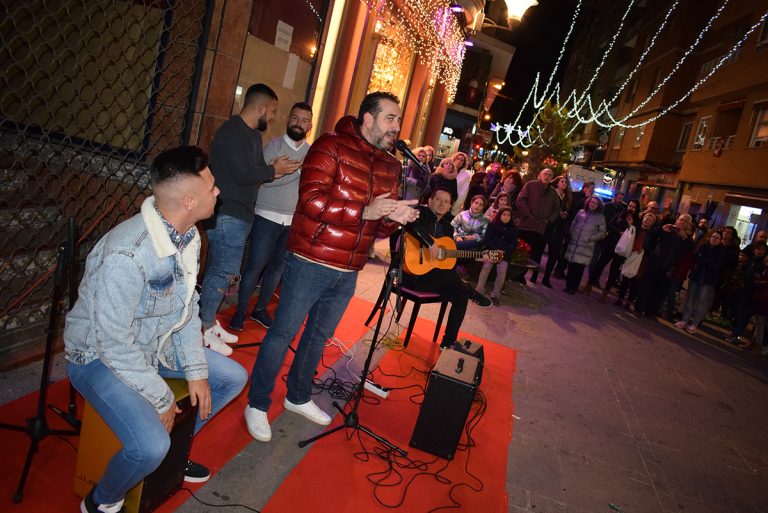 Puertollano: La zambomba flamenca y San Miguel Arcángel calientan el ambiente navideño