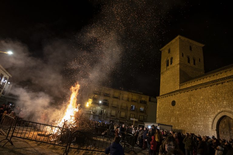 Ciudad Real: Fuego y caridades en la víspera de San Antón