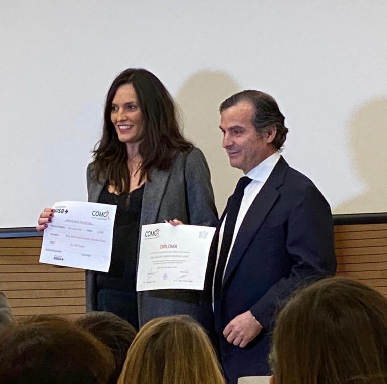 Carmen Céspedes Casas recibe el premio a la mejor tesis 2019 del Colegio de Médicos de Ciudad Real