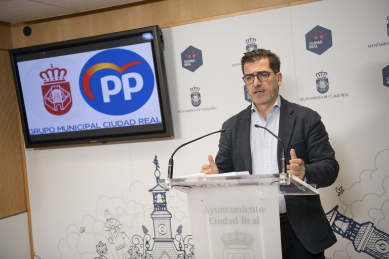 Poveda: «Pilar Zamora sigue en fase 0 de iniciativas y propuestas para reactivar la economía de Ciudad Real»