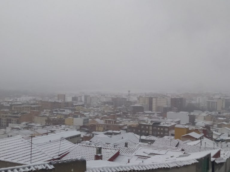 La nieve sorprende a Puertollano