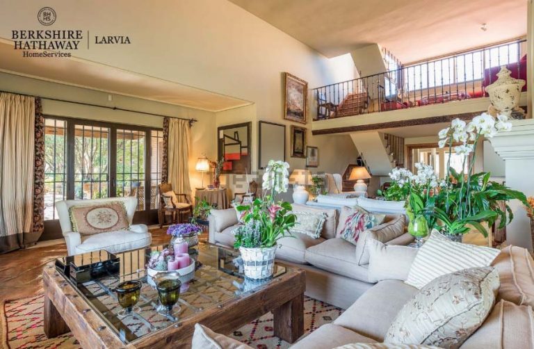 Cospedal pone a la venta su espectacular cigarral de Toledo por 1,7 millones de euros