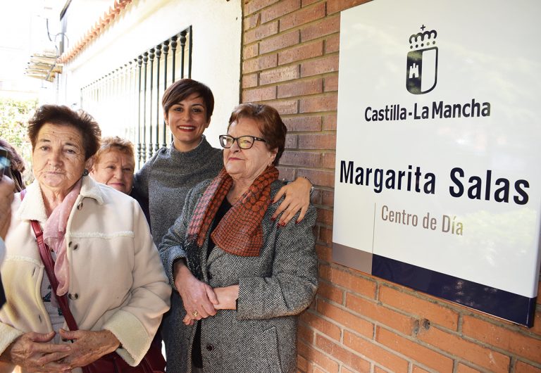 Puertollano: La bioquímica Margarita Salas da nombre al centro de estancia diurna de mayores de la calle Torrecilla