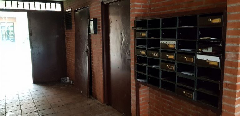 Puertollano: El bloque de Joan Miró 14 se enquista como problema de orden público que trae de cabeza a las administraciones