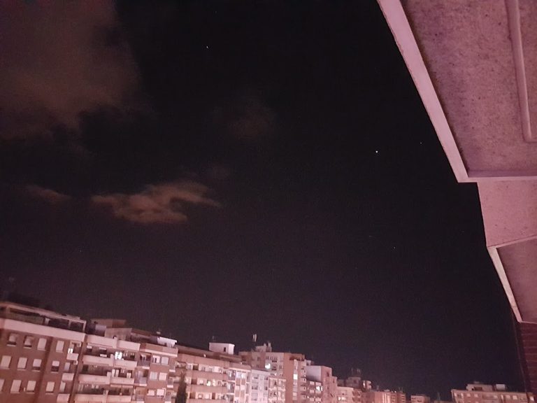 Sirio, el solitario resplandor del espacio en el cielo de Puertollano