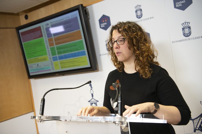 La Escuela de Participación Ciudadana ofrece formación y recursos a las asociaciones y vecinos de Ciudad Real