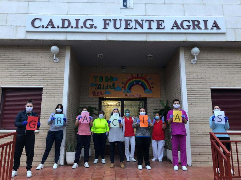 Vecinos de Puertollano donan mascarillas caseras al CADIG Fuente Agria