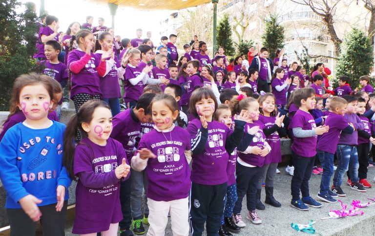 Puertollano: Escolares del Giner de los Ríos cantan por la educación en igualdad