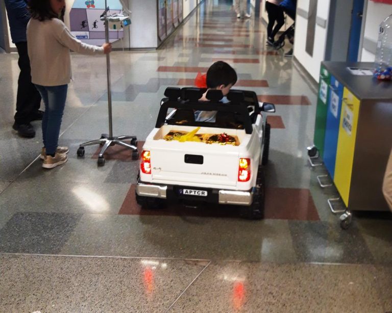 Los niños ingresados en el Hospital de Ciudad Real podrán conducir su propio «taxi» para ir a las pruebas y tratamientos