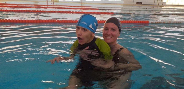 Puertollano acogerá la Copa Fecam de Natación a beneficio del joven Javichu