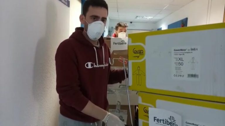 Puertollano: Trabajadores de Fertiberia donan material de protección a los sanitarios