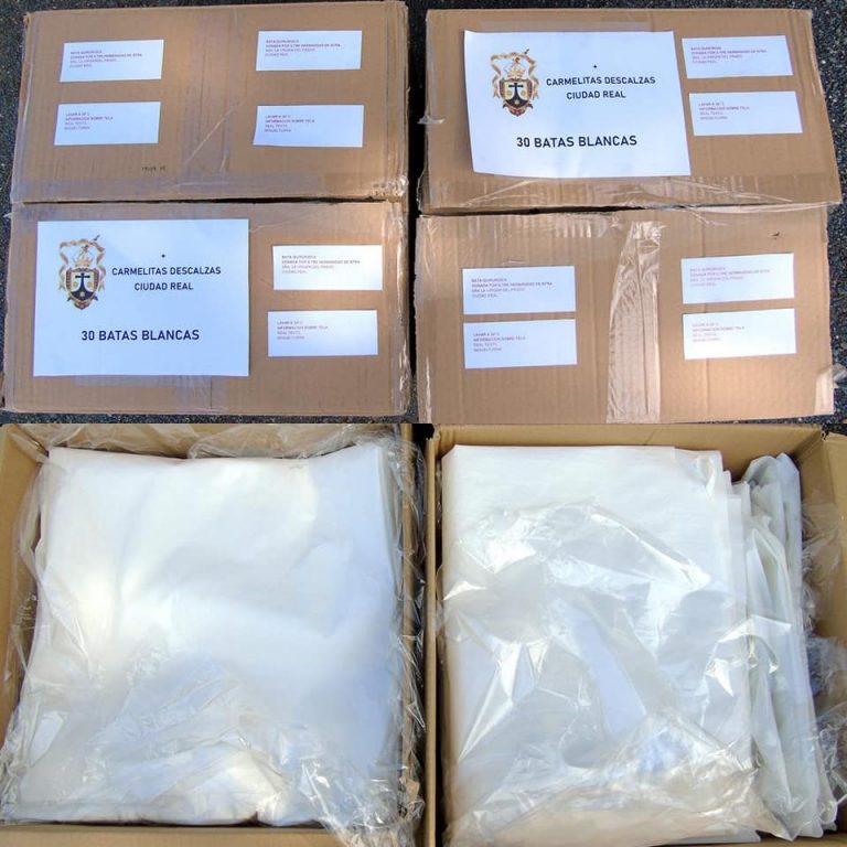 La Hermandad de la Virgen del Prado hace entrega de batas quirúrgicas a residencias de ancianos