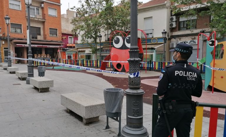 Los parques infantiles de Puertollano seguirán precintados