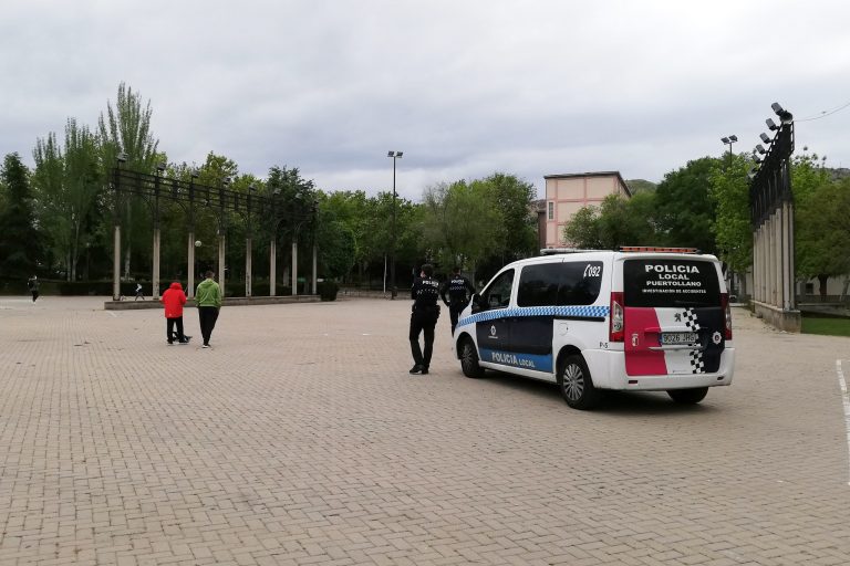 Puertollano: Un policía local fuera de servicio sorprende a un individuo robando las rejillas de desagüe