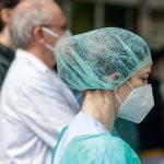 sanitaria_hospital_severo_ochoa_leganes_homenaje_enfermero_quirofano_57