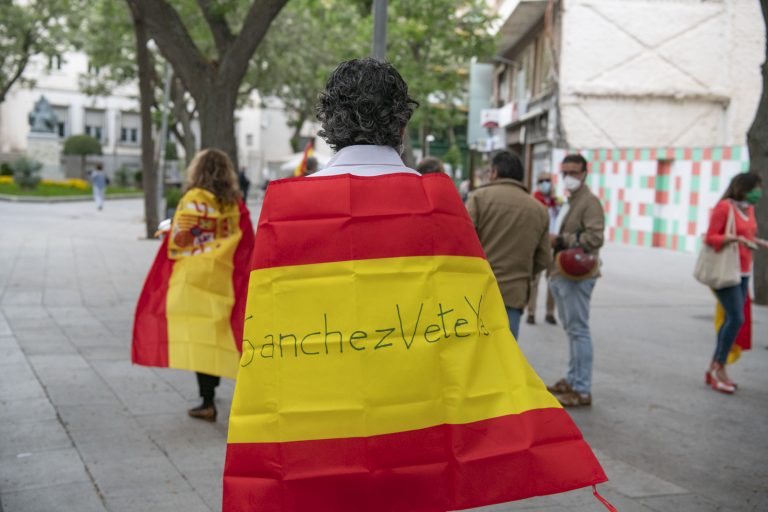 Nueva cacerolada en la plaza Cervantes