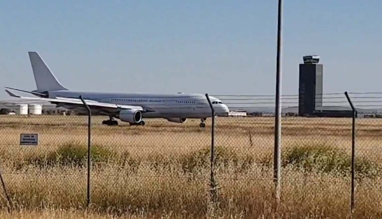 Siguen llegando aviones cargados de mascarillas al Aeropuerto de Ciudad Real