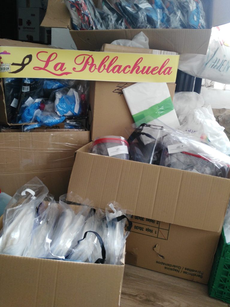 La Poblachuela reparte entre sus vecinos kits con elementos de protección contra el COVID-19