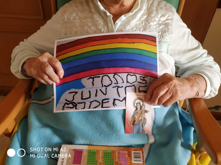Ciudad Real: La asociación VivELA acerca la imagen de María Auxiliadora a las residencias de ancianos