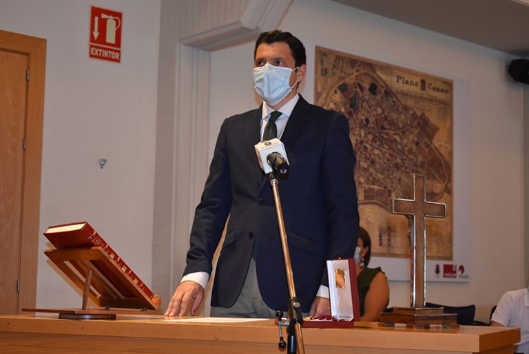 VOX propone la creación del Consejo Local de Promoción de Ciudad Real y la instalación de cargadores solares para móviles en la vía pública