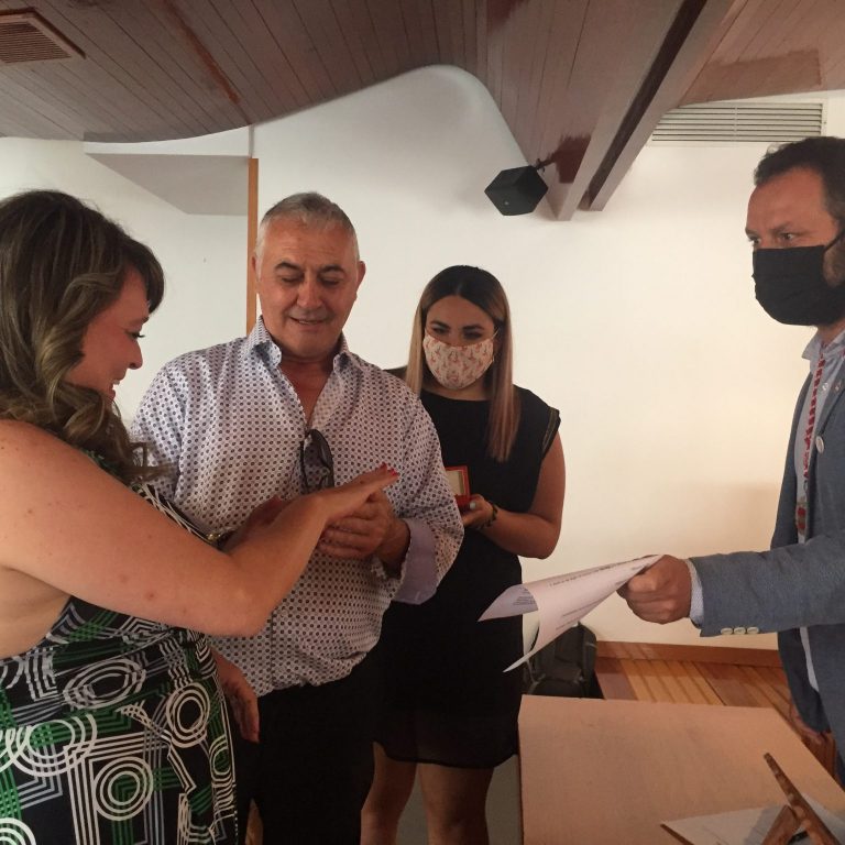 Raquel y Manuel se dan el «sí quiero» en la primera boda civil de Puertollano tras el parón del COVID-19