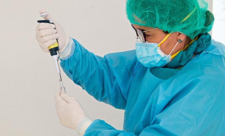 Sanidad incluye Remdesivir en la lista de fármacos esenciales contra el COVID-19