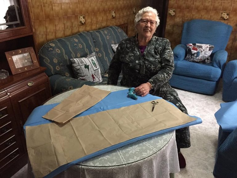 Las costureras de las parroquias de Puertollano y del grupo Fuente Agria concluyen su gran labor tras unos meses intensos