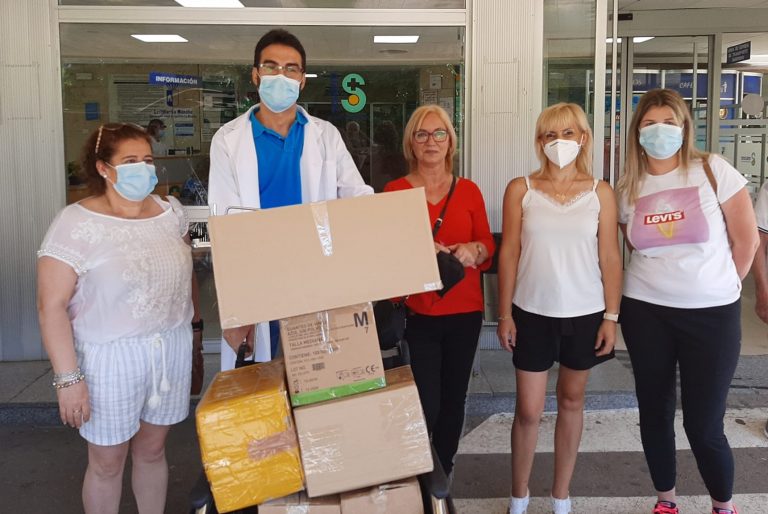Puertollano: Los feriantes donan diverso material sanitario al Hospital Santa Bárbara