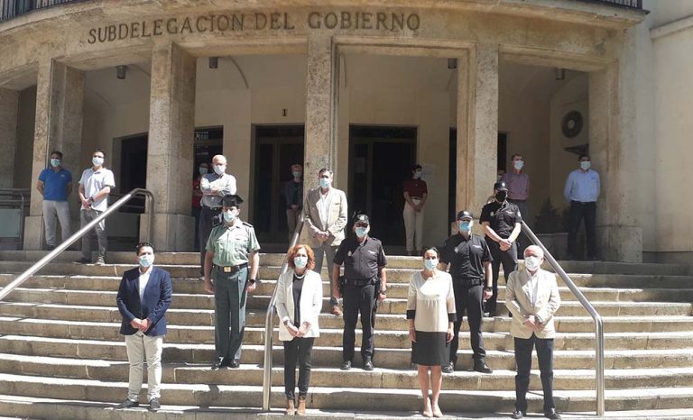 Minuto de silencio en Ciudad Real en el último día de luto por las víctimas del COVID-19