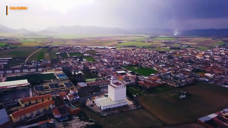 Un agricultor pierde el brazo con la pala de un tractor mientras trabajaba en Calzada de Calatrava