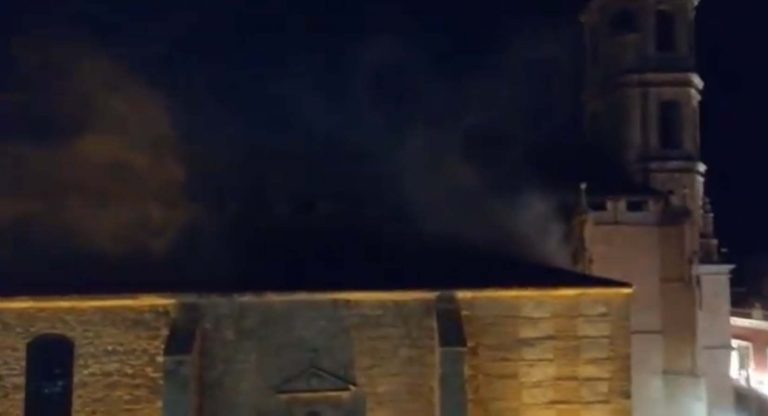 Cae parte del tejado de la Iglesia de la Asunción en Valdepeñas