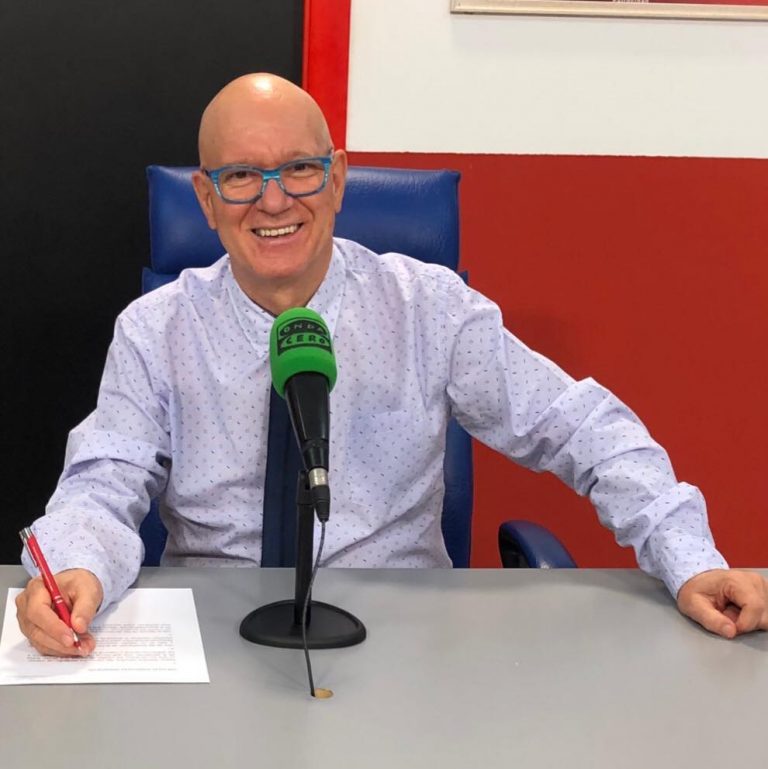 El puertollonanse Julián Camacho, premio Emilio Castelar por su compromiso periodístico